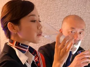 Phang lồn vợ con nợ không có tiền trả ngay trước mặt